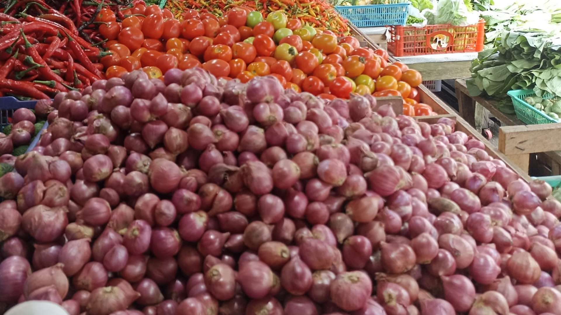 harga-cenderung-stabil-hanya-daging-sapi-masih-rp150-sekilo