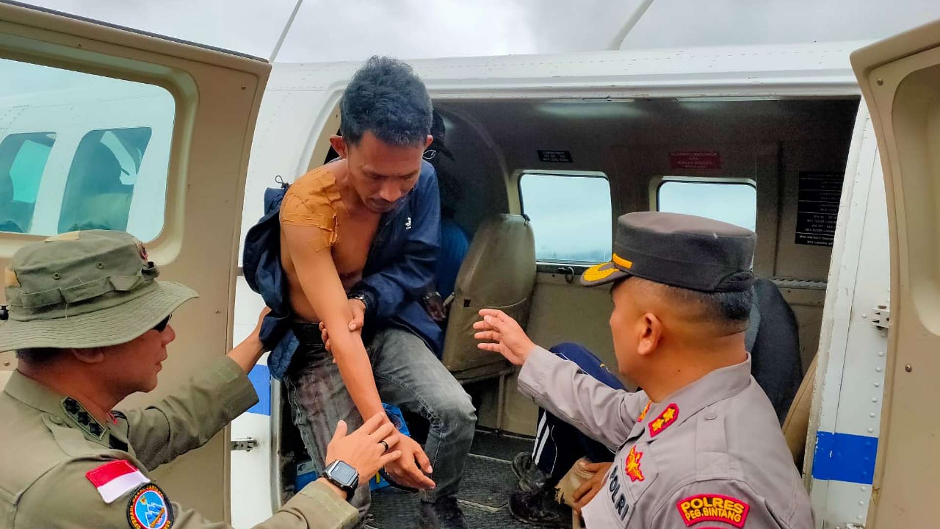 pekerja-tower-bts-korban-penyanderaan-berhasil-dievakuasi-ke-oksibil
