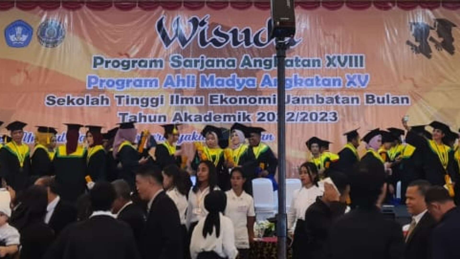 110-mahasiswa-stie-jb-resmi-sandang-gelar-sarjana-ahli-madya