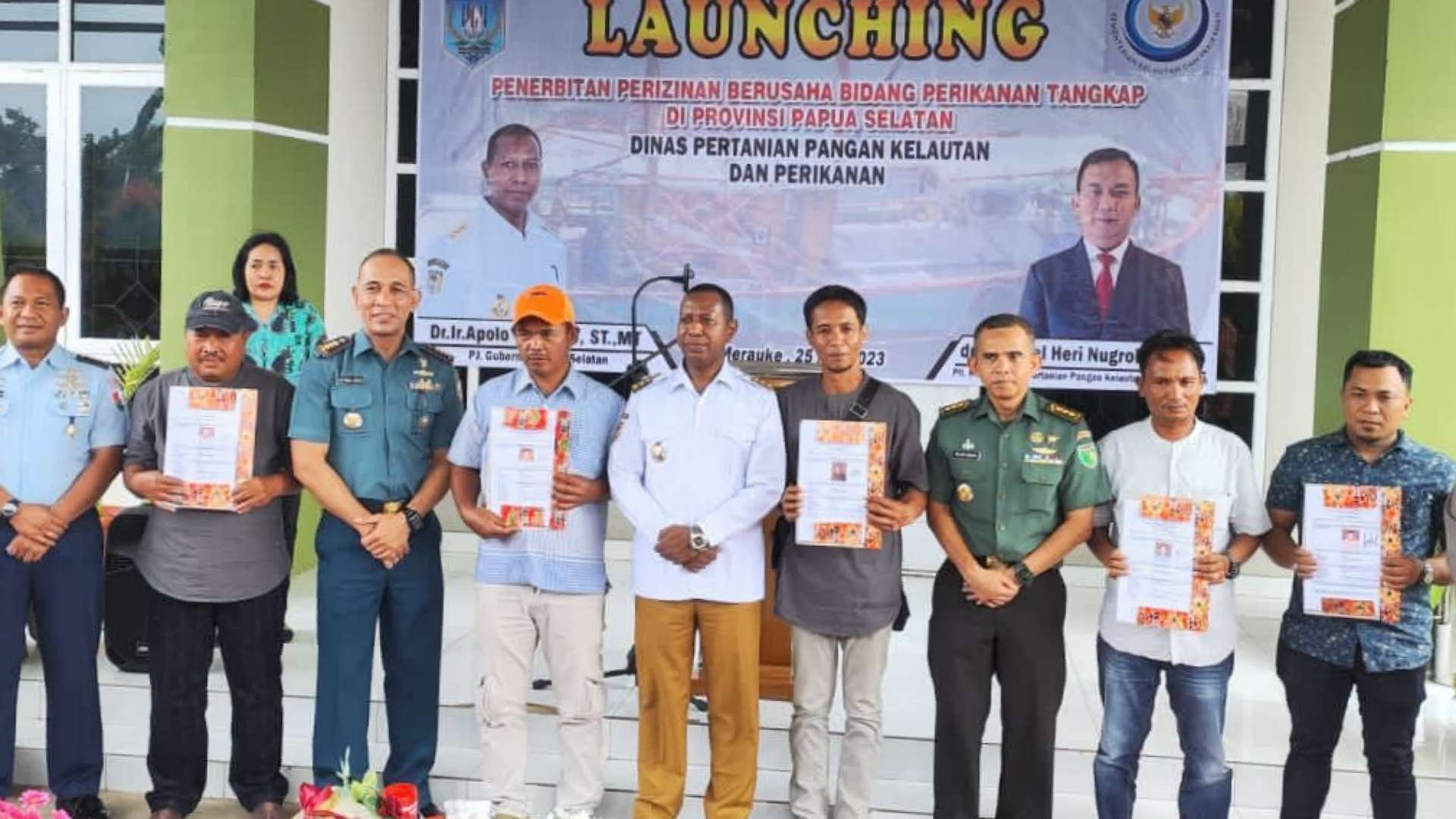 Pj Gubernur PPS melaunching perizinan perikanan tangkap di kantor Pelabuhan Perikanan Merauke, Kamis (25/5/2023). Foto: Ami/ Papua60detik