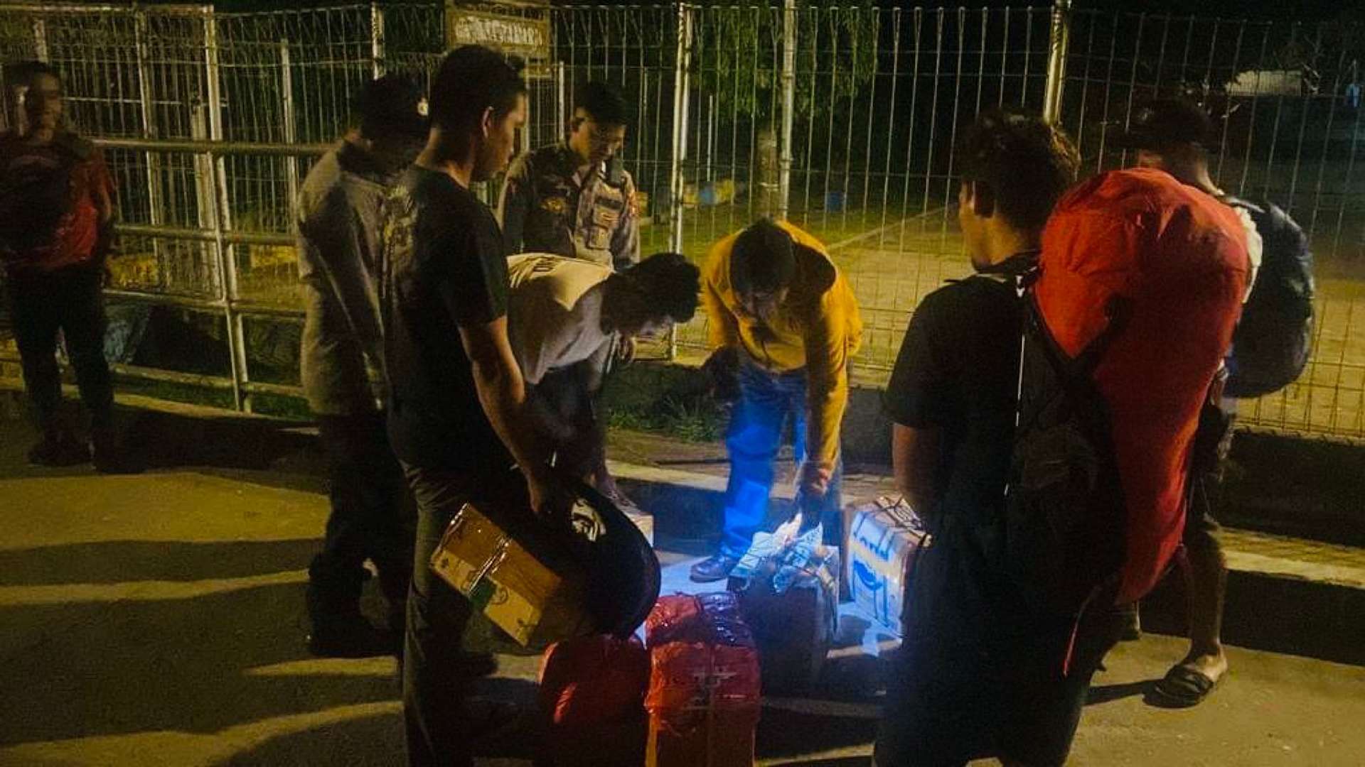polsek-kpl-merauke-sita-puluhan-liter-cap-tikus