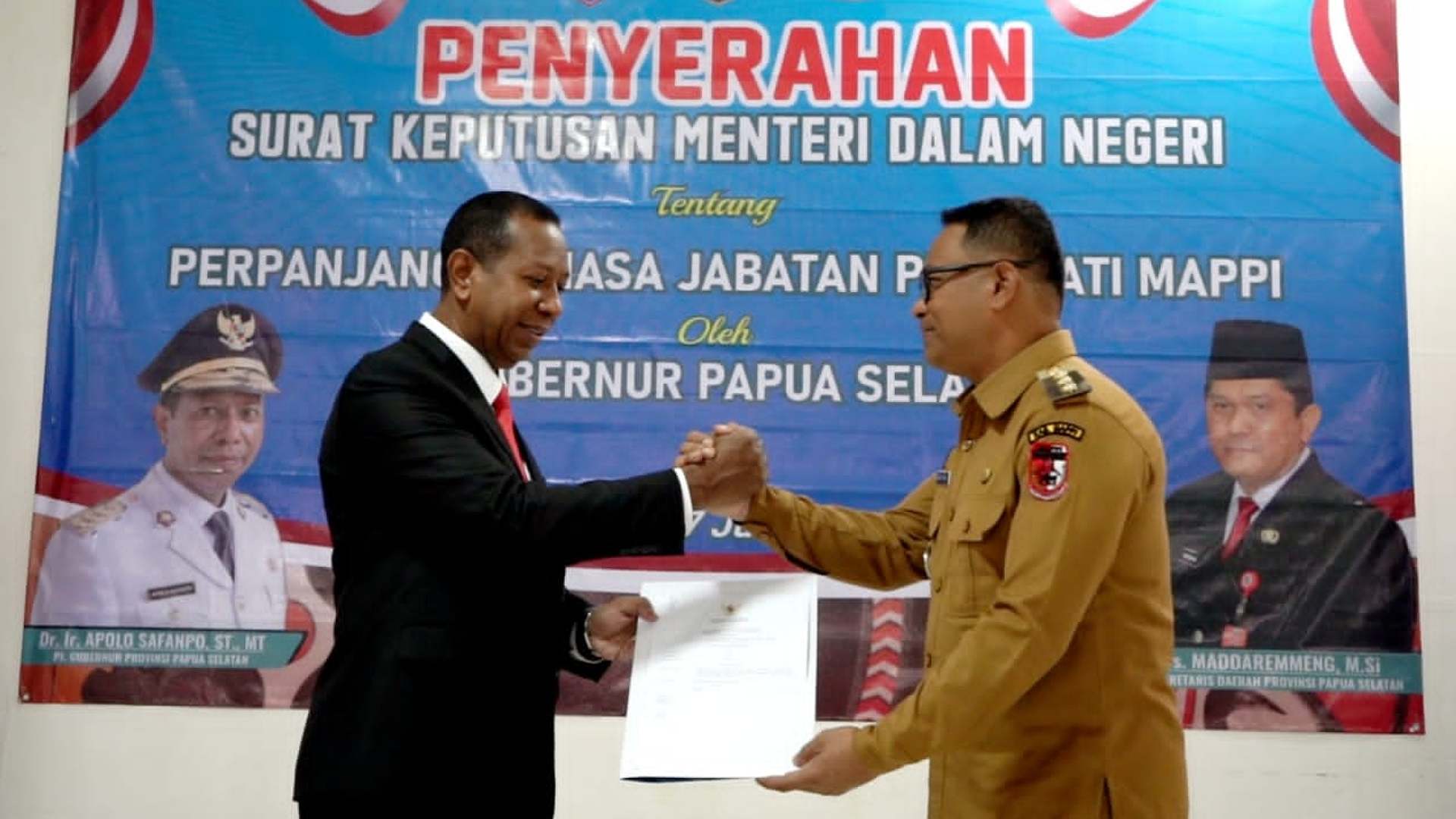 pj-bupati-mappi-terima-sk-perpanjangan-masa-jabatan