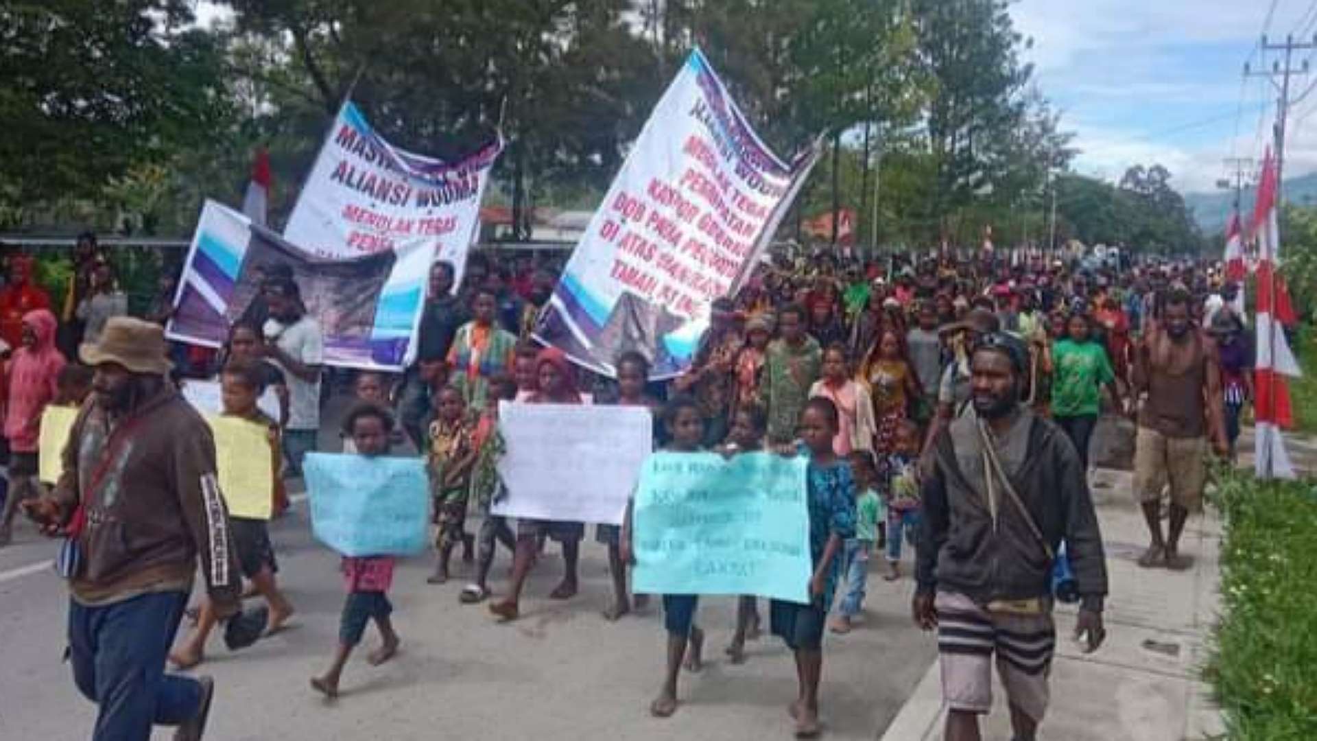 masyarakat-wouma-demontrasi-tolak-pembangunan-kantor-gubernur-papua-pegunungan