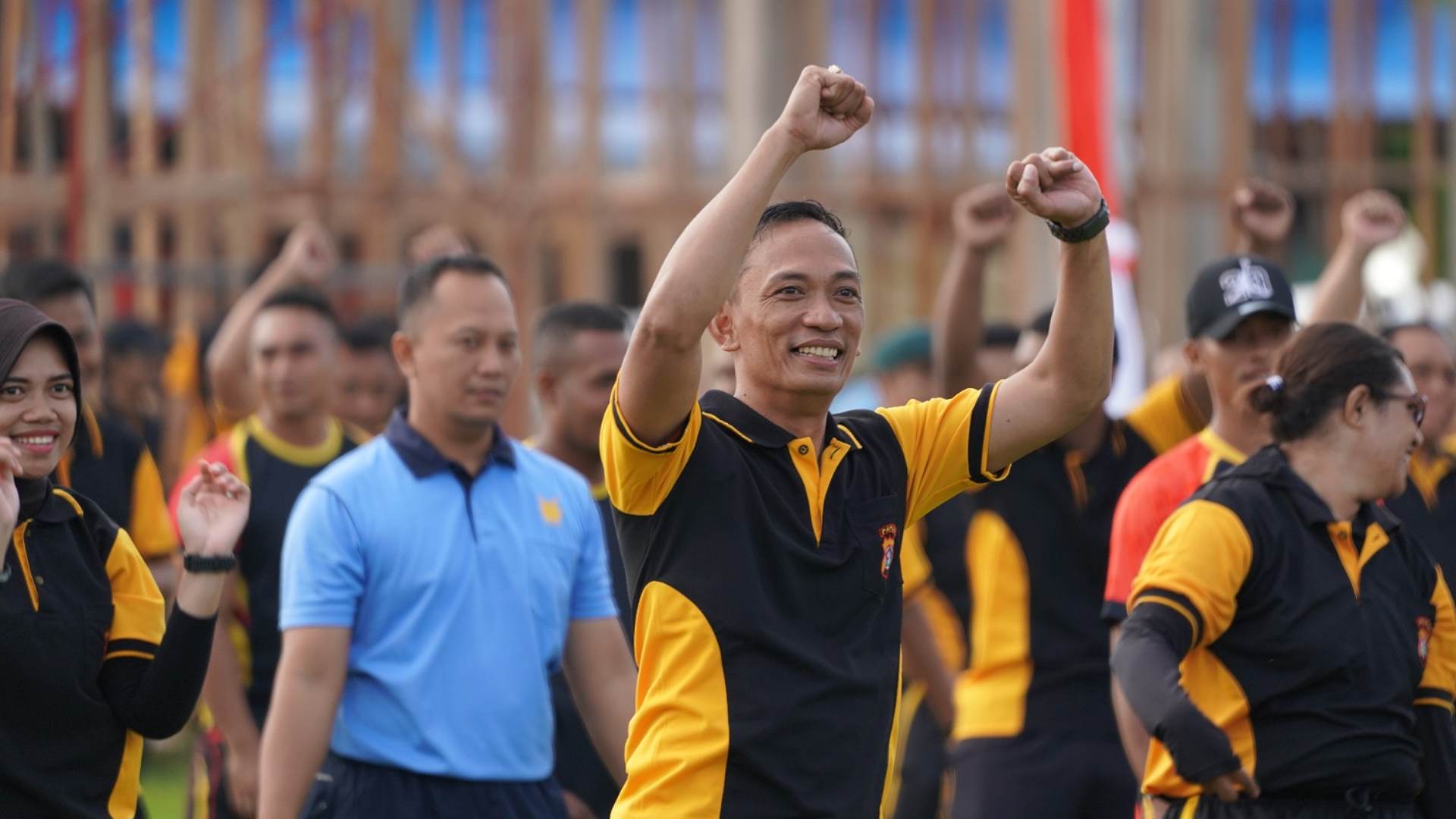 polres-merauke-olahraga-bersama-meriahkan-hut-bhayangkara-ke-77