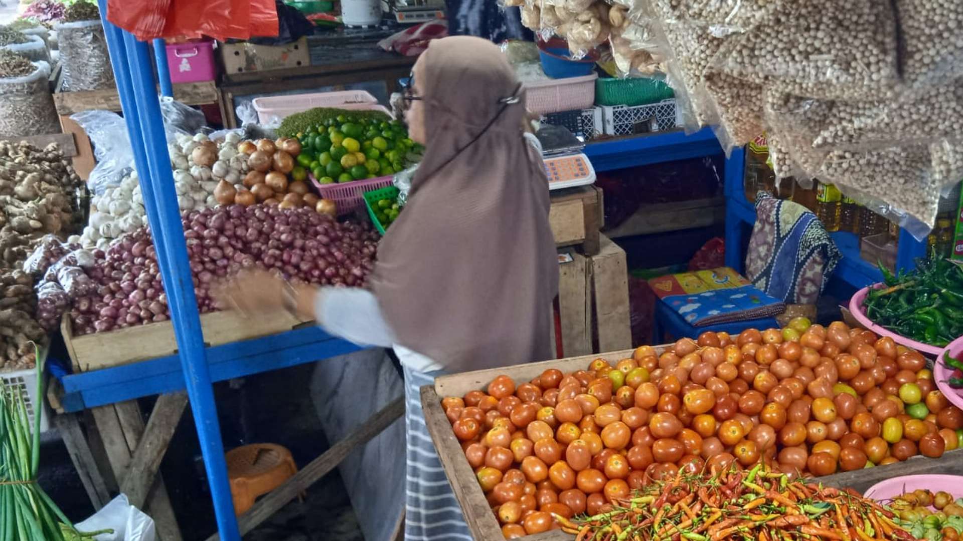 harga-sayur-masih-mahal-cabai-rawit-naik-jadi-rp90-ribu-per-kilogram