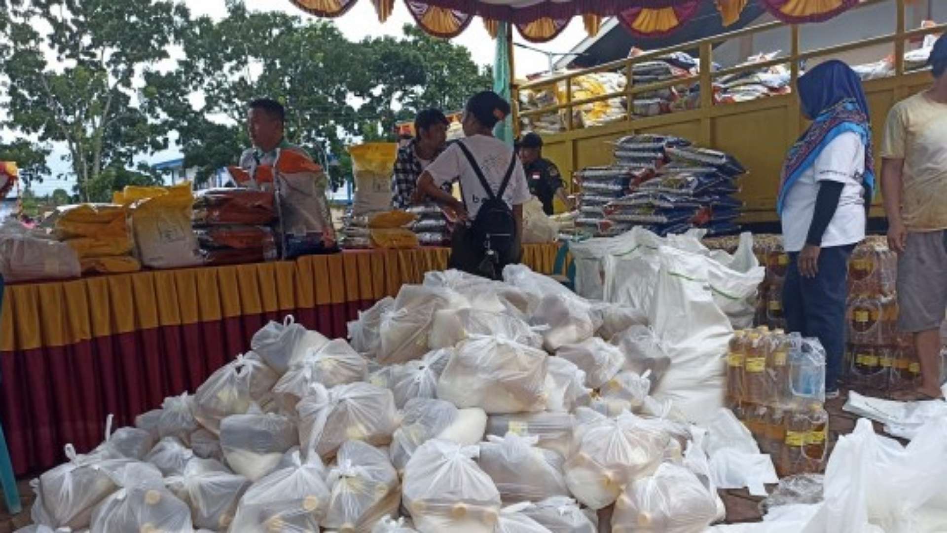 gerakan-pangan-murah-bulog-timika-siapkan-8-ton-beras