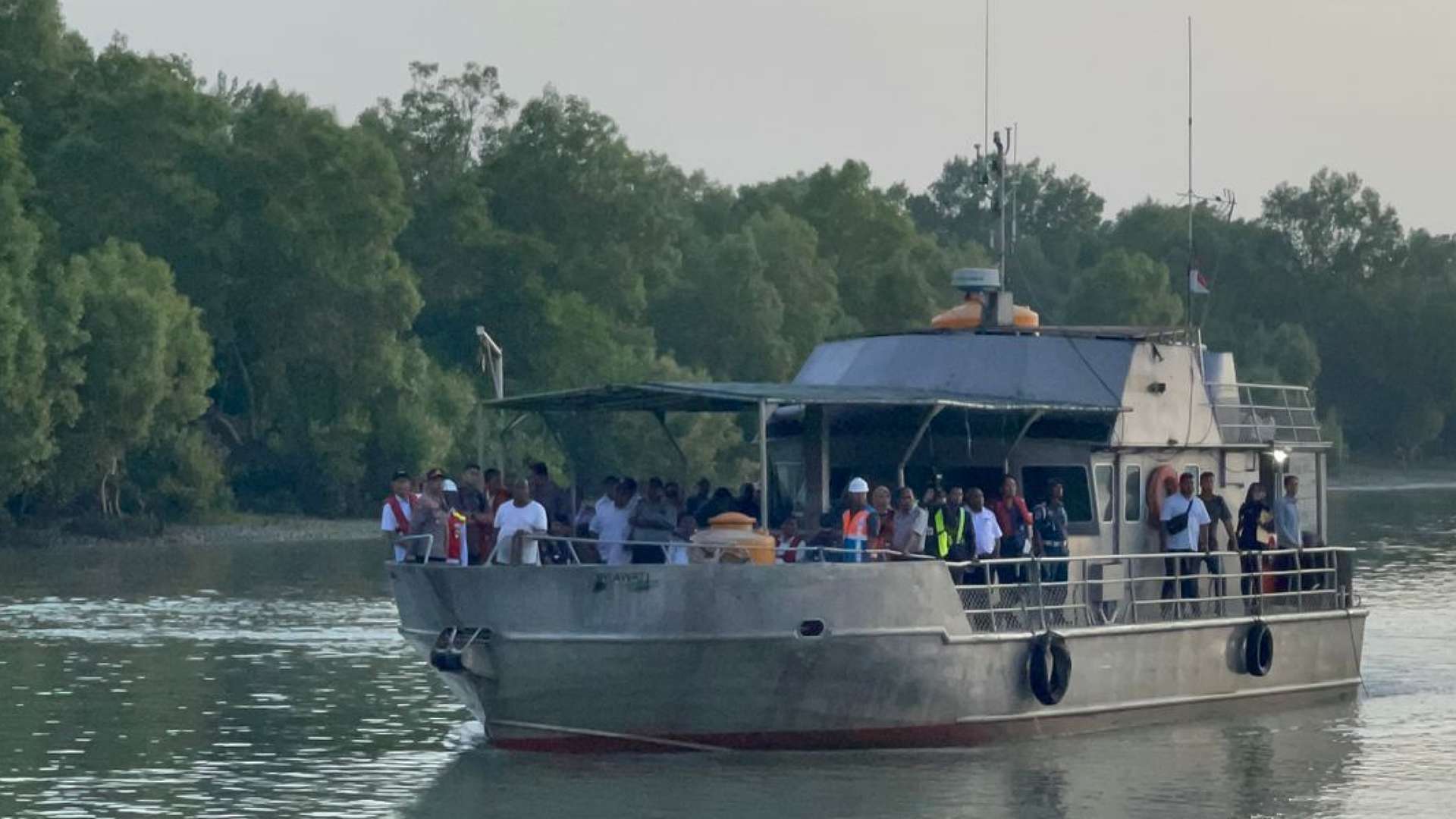 menhub-budi-karya-tinjau-km-patar-yang-10-tahun-tenggelam-untuk-apa