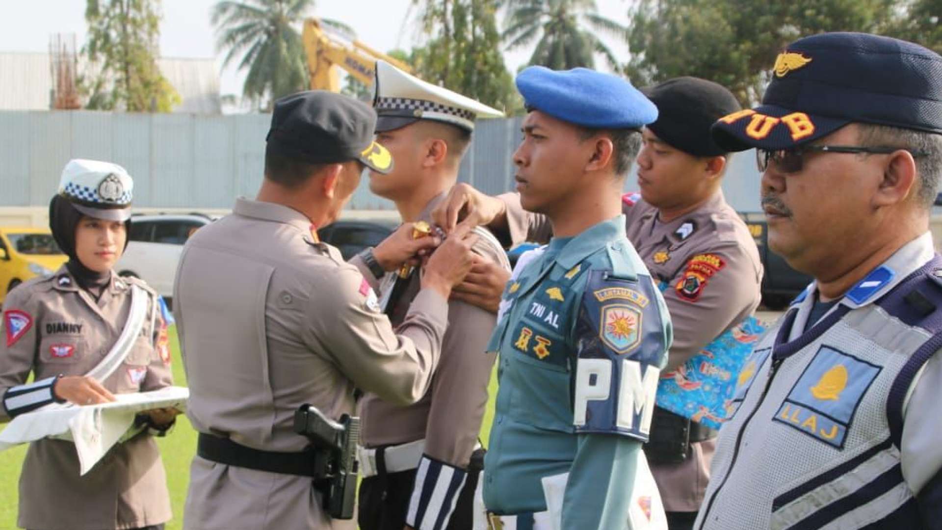 operasi-patuh-cartenz-2023-kapolres-merauke-anggota-harus-jadi-contoh-tertib-berkendara