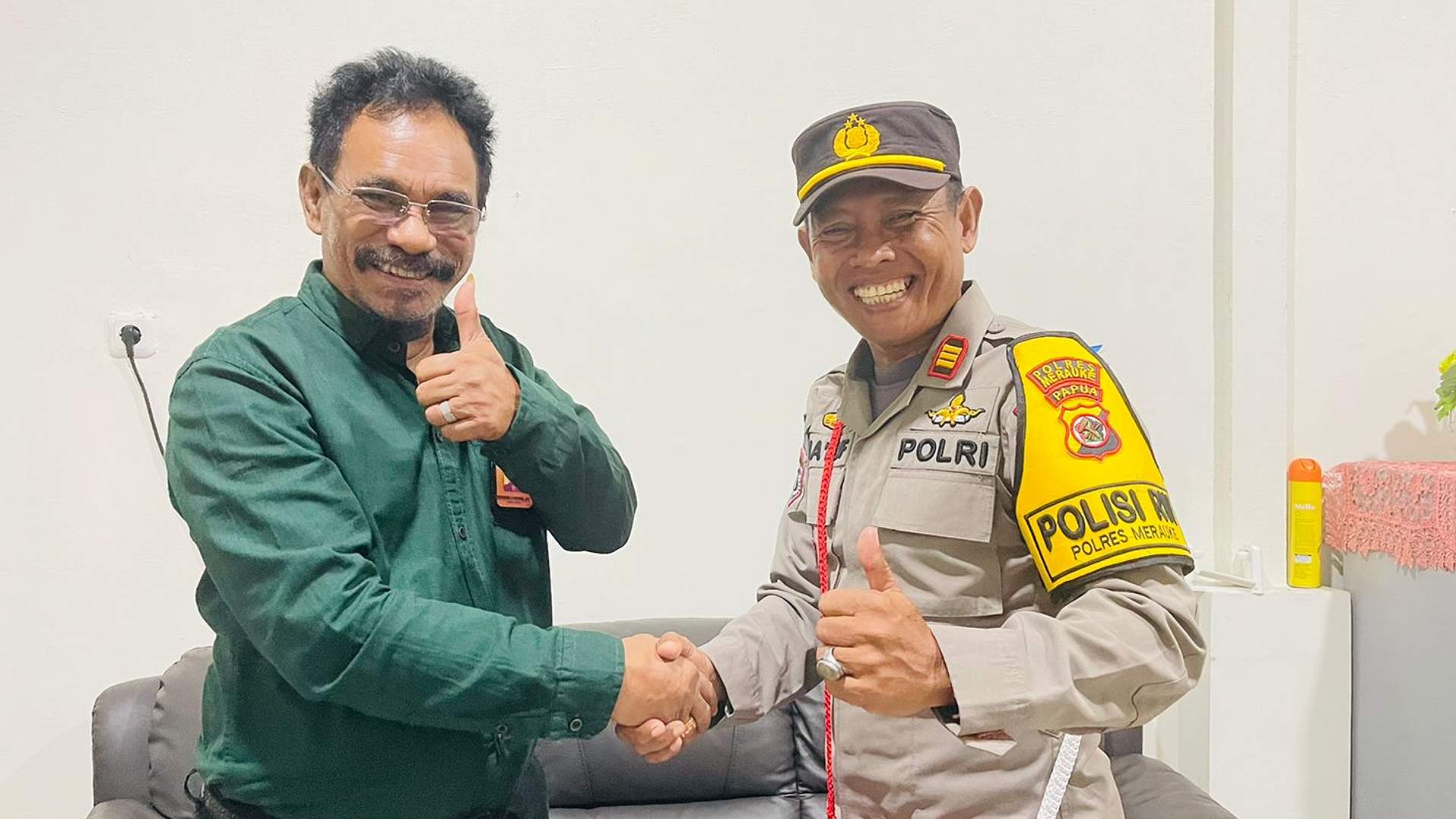 kasat-binmas-polres-merauke-terima-penghargaan-hoegeng-award