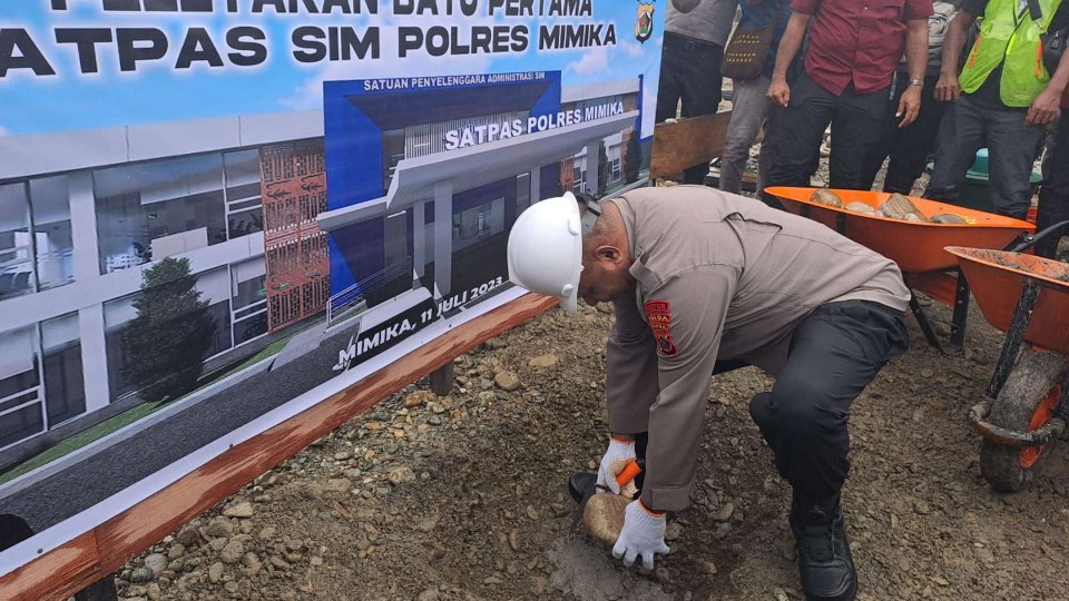 gedung-satpas-sim-polres-mimika-rs-bhayangkara-mulai-dibangun