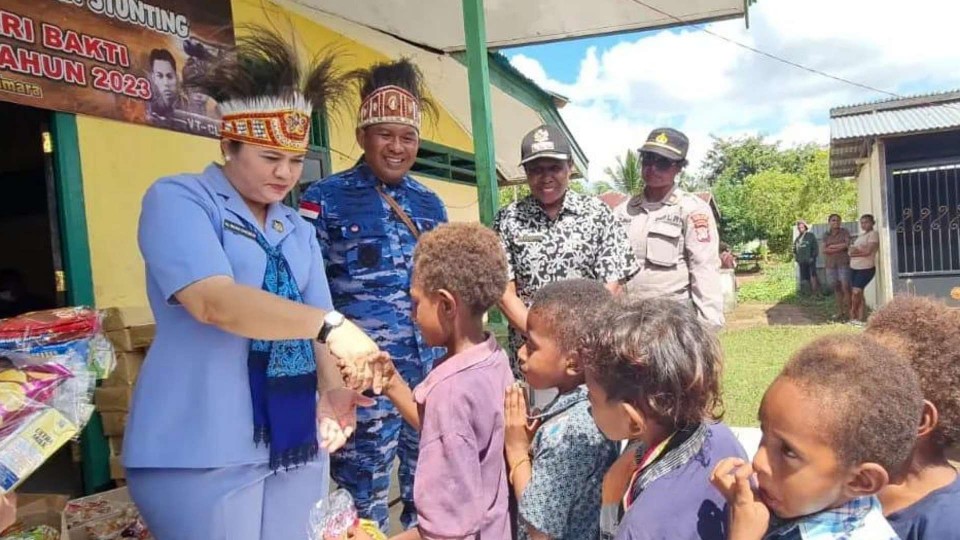 hari-bakti-tni-au-ke-76-lanud-ja-dimara-baksos