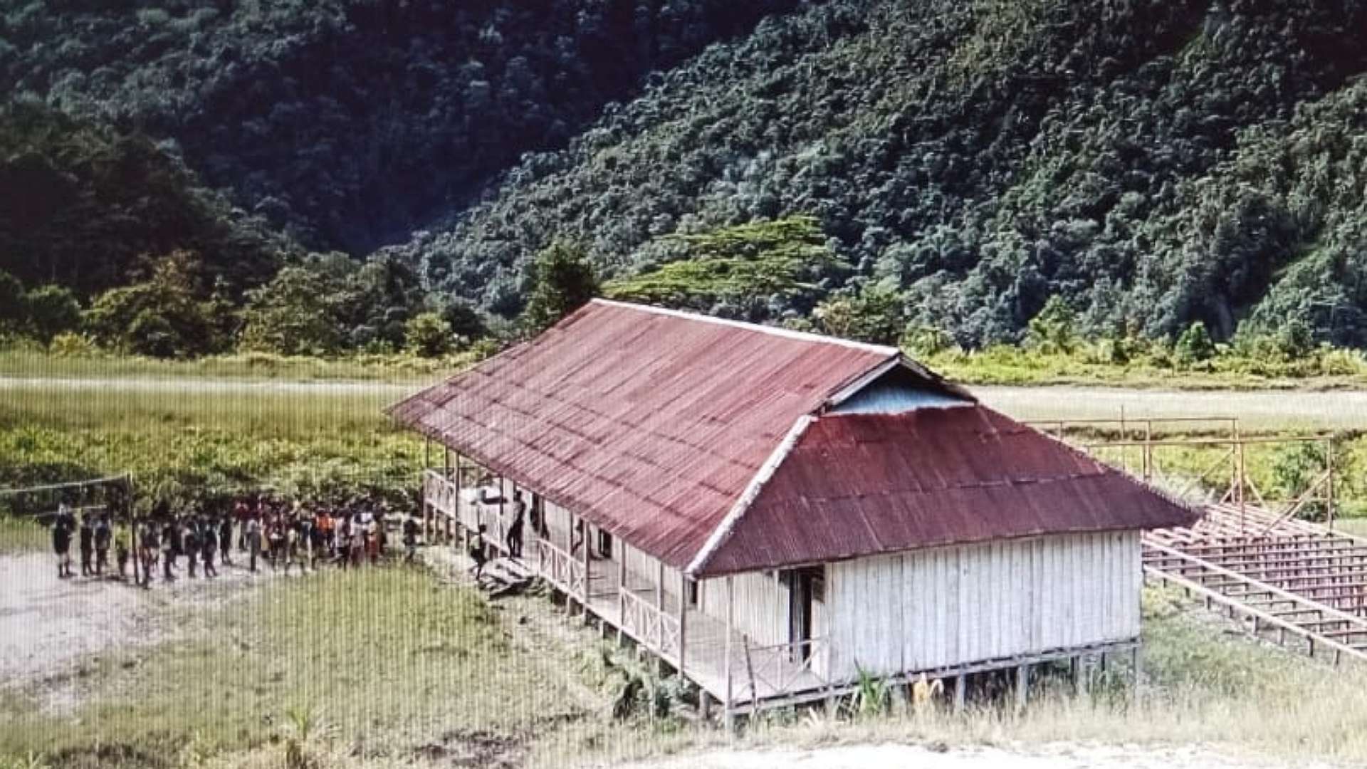 lima-bulan-sekolah-di-alama-kosong-willem-naa-akhir-bulan-kita-naik
