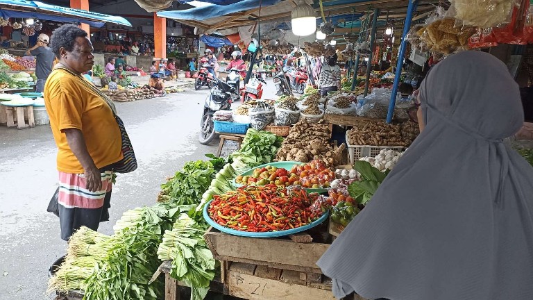 Lapak sayur di Pasar Sentral Timika. Foto: Eka/ Papua60detik