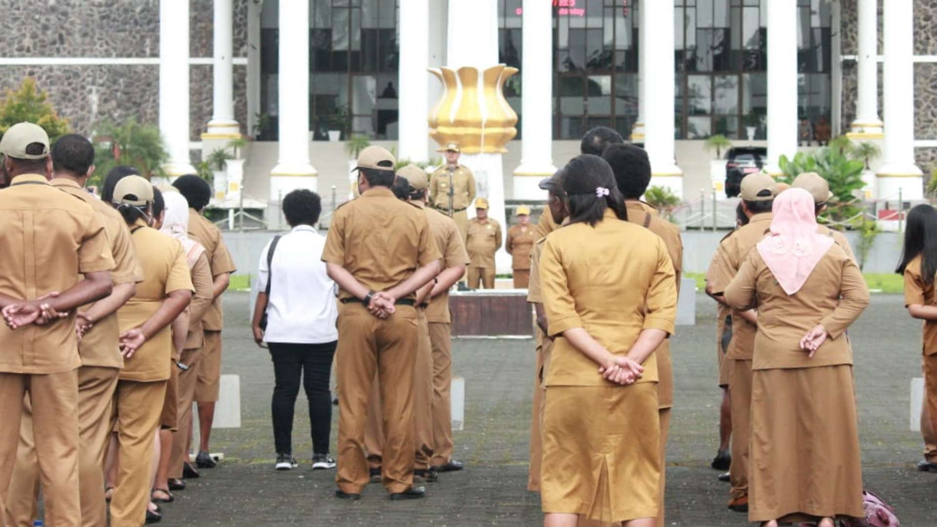 pj-bupati-mimika-perintahkan-opd-kurangi-perjalanan-dinas