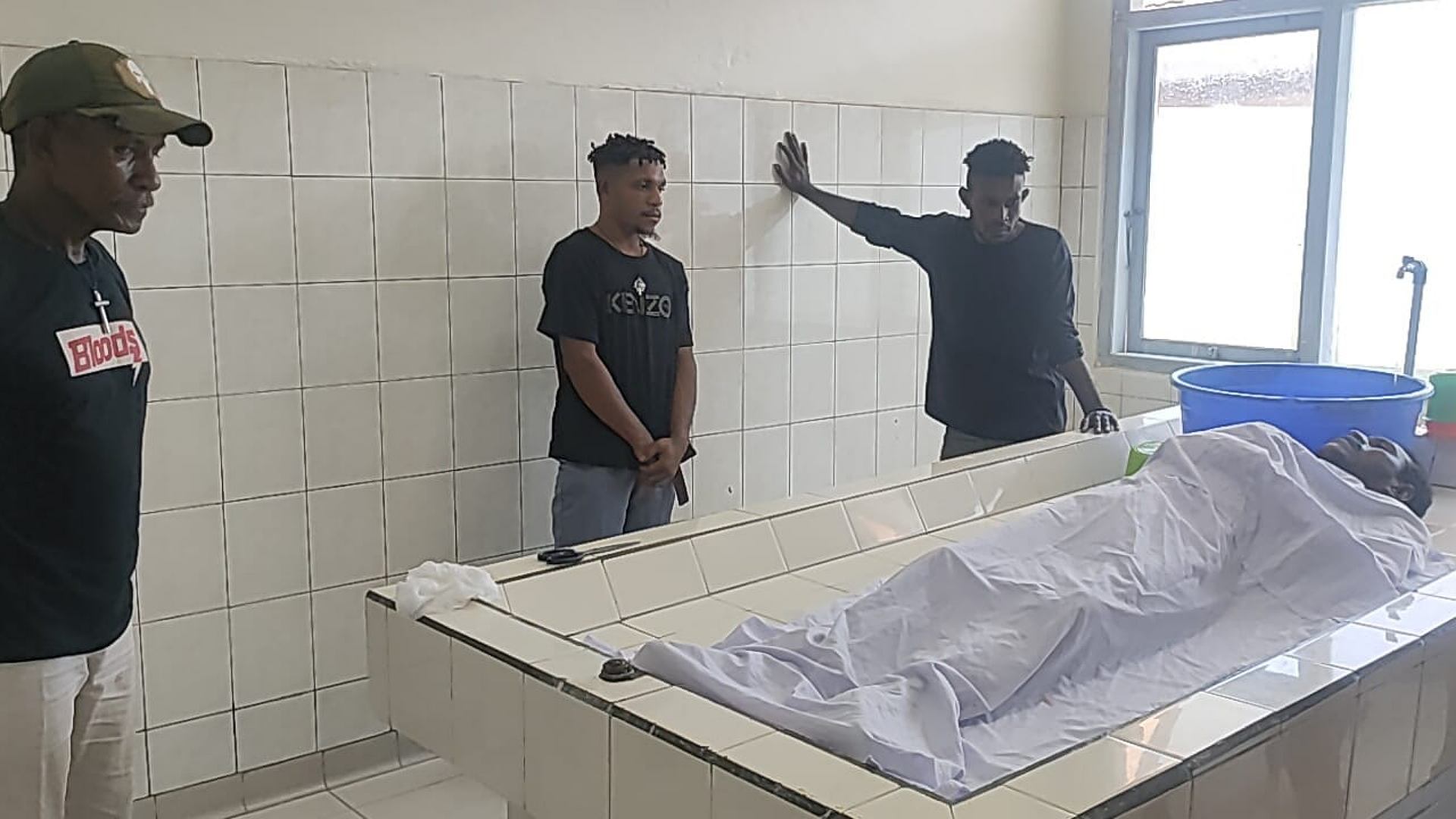 seorang-warga-tewas-dianiaya-kerabat-tuding-oknum-tni-pelakunya