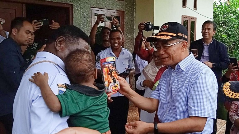 muhadjir-effendy-ke-kampung-mawokauw-lihat-penanganan-stunting