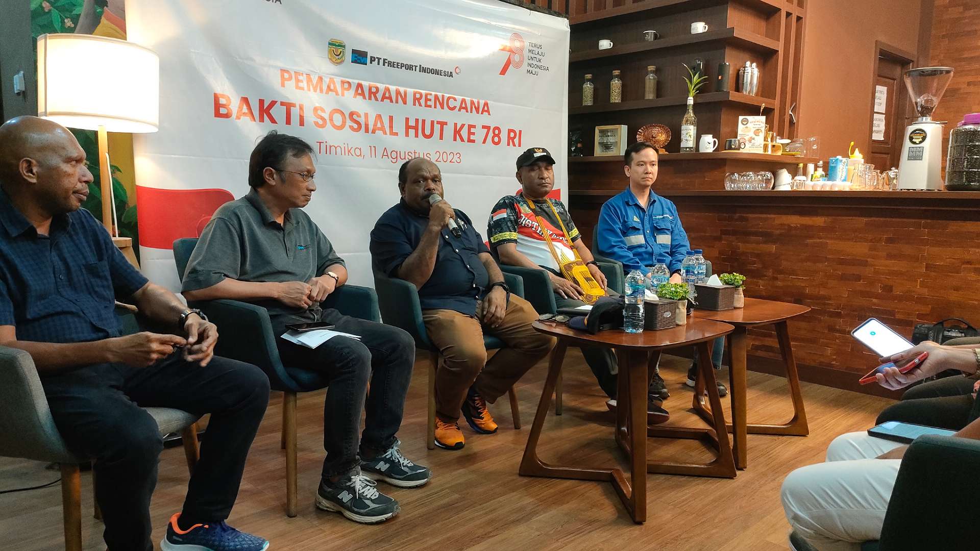 pentas-seni-17-an-pt-freeport-datangkan-slank-dan-marcell