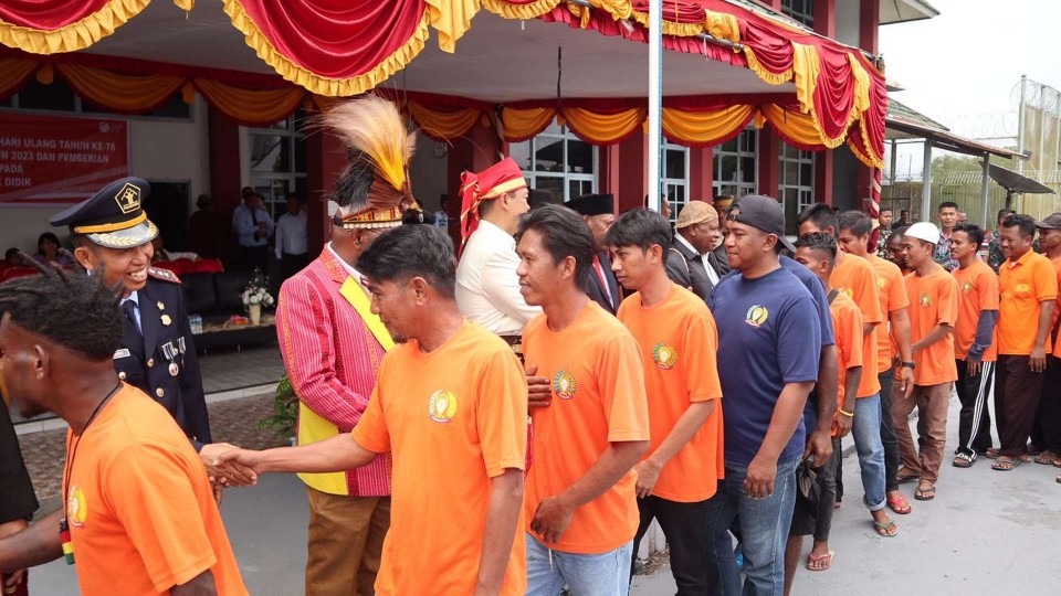 130-napi-lapas-timika-dapat-remisi-kemerdekaan-ri-dua-orang-langsung-bebas