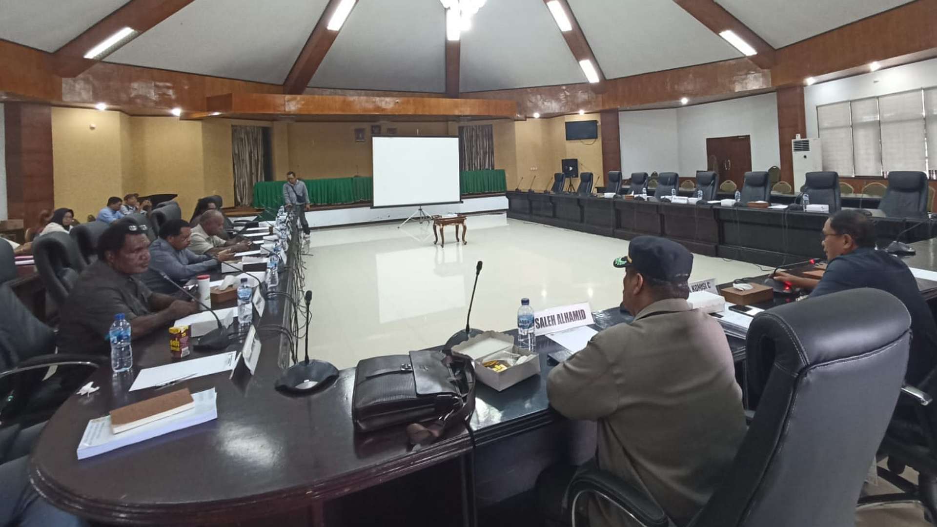 dishub-tak-hadiri-rdp-dprd-aloysius-tidak-ada-respon