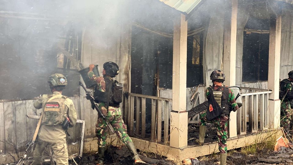 kontak-tembak-di-ilaga-tni-klaim-tewaskan-1-anggota-kkb