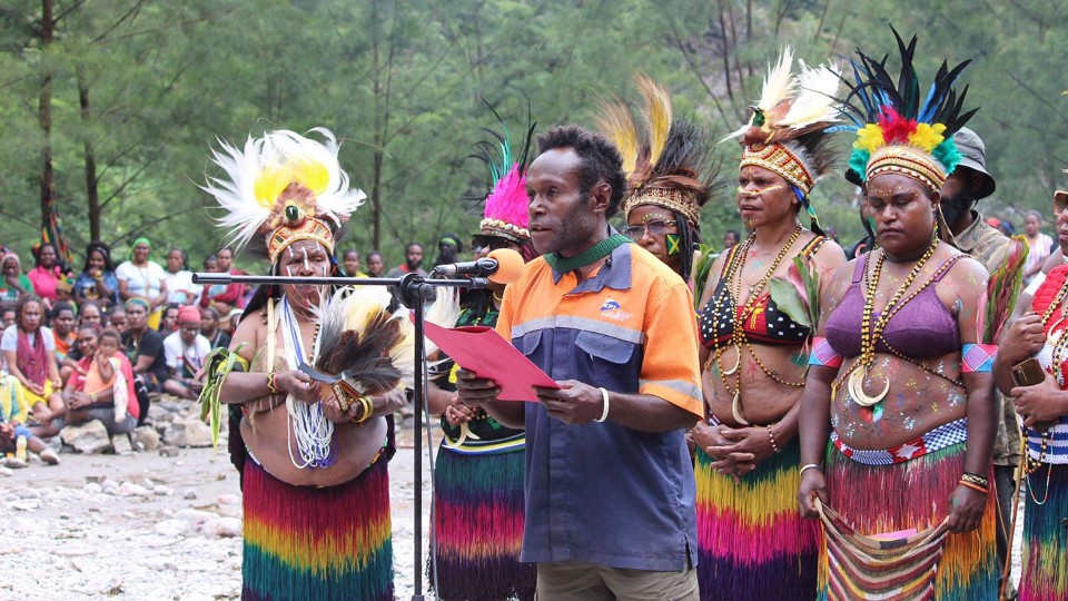 warga-desak-pemkab-benahi-pendidikan-di-waa-banti