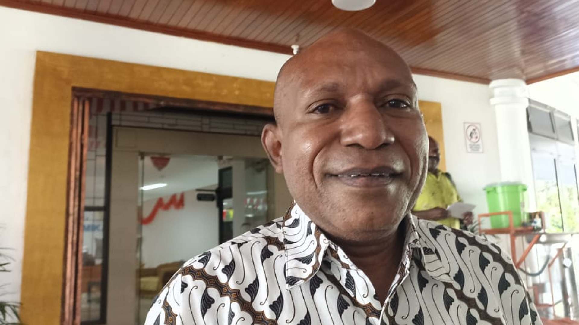 banyak-yang-rusak-fasilitas-meubelair-dprd-mimika-ganti-baru