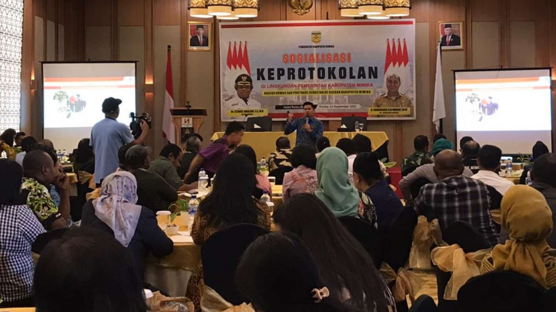 undang-staf-kemendagri-pemkab-mimika-sosialisasi-keprotokolan