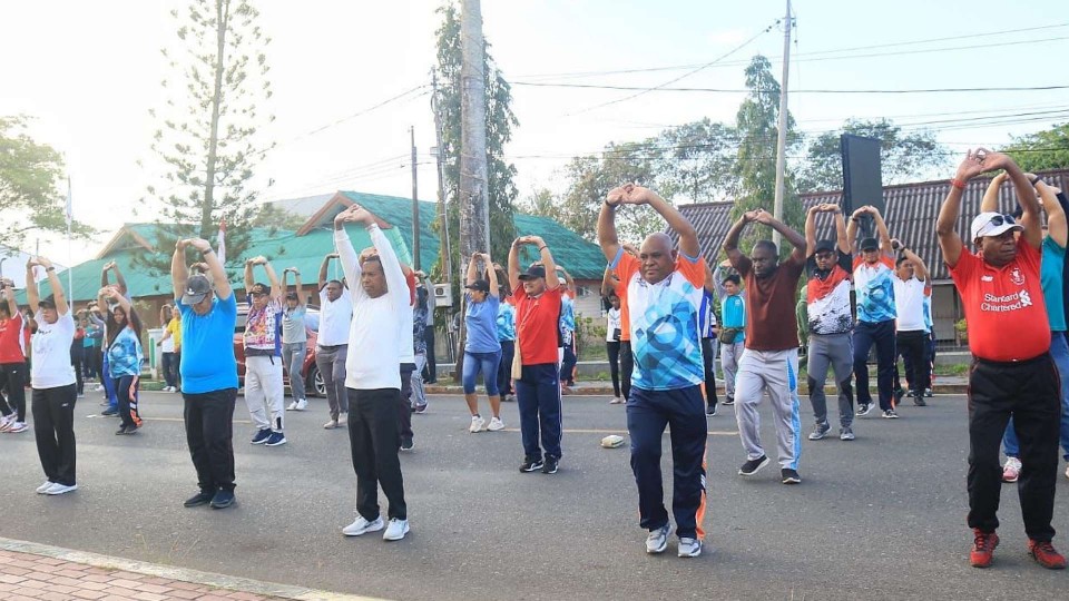 biar-bugar-sehat-asn-pemprov-papua-selatan-olahraga-bersama