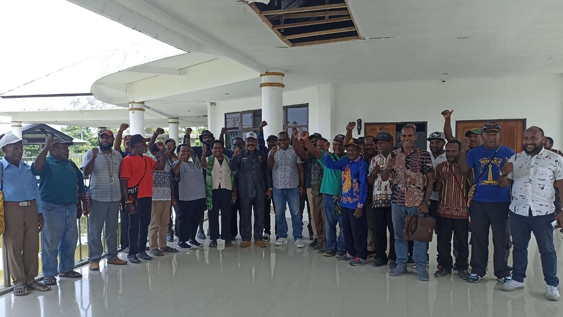 datangi-kantor-dprd-fphs-minta-kejelasan-soal-saham-7-persen-dari-pt-freeport