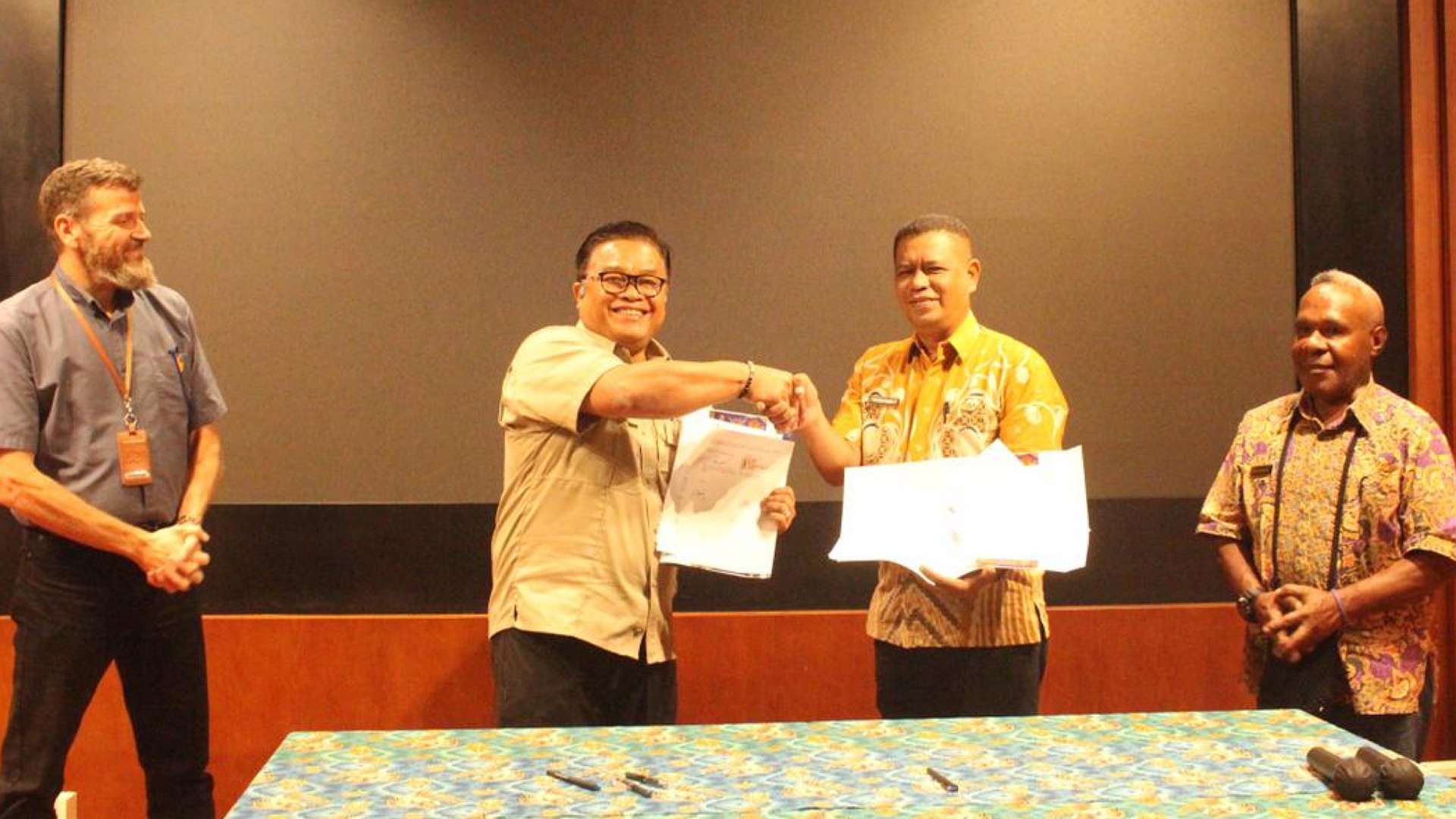 dinkes-pt-freeport-teken-kerja-sama-operasional-rs-waa-banti