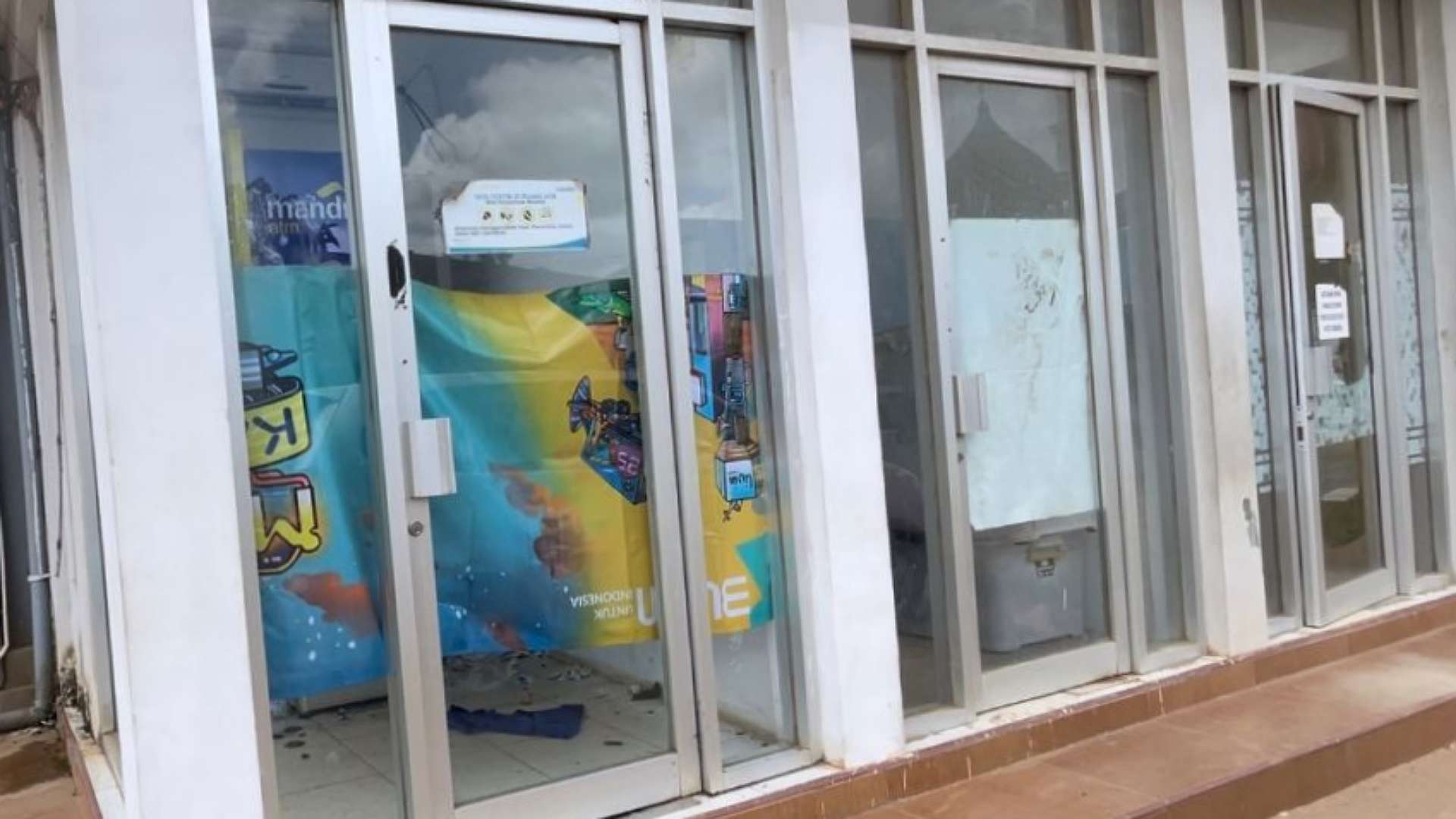 polres-merauke-lidik-perusakan-atm-bank-mandiri