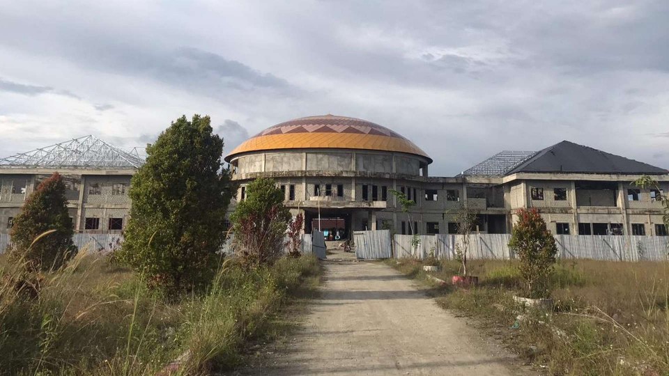 kantor-baru-dpmk-mimika-telan-anggaran-rp60an-miliar