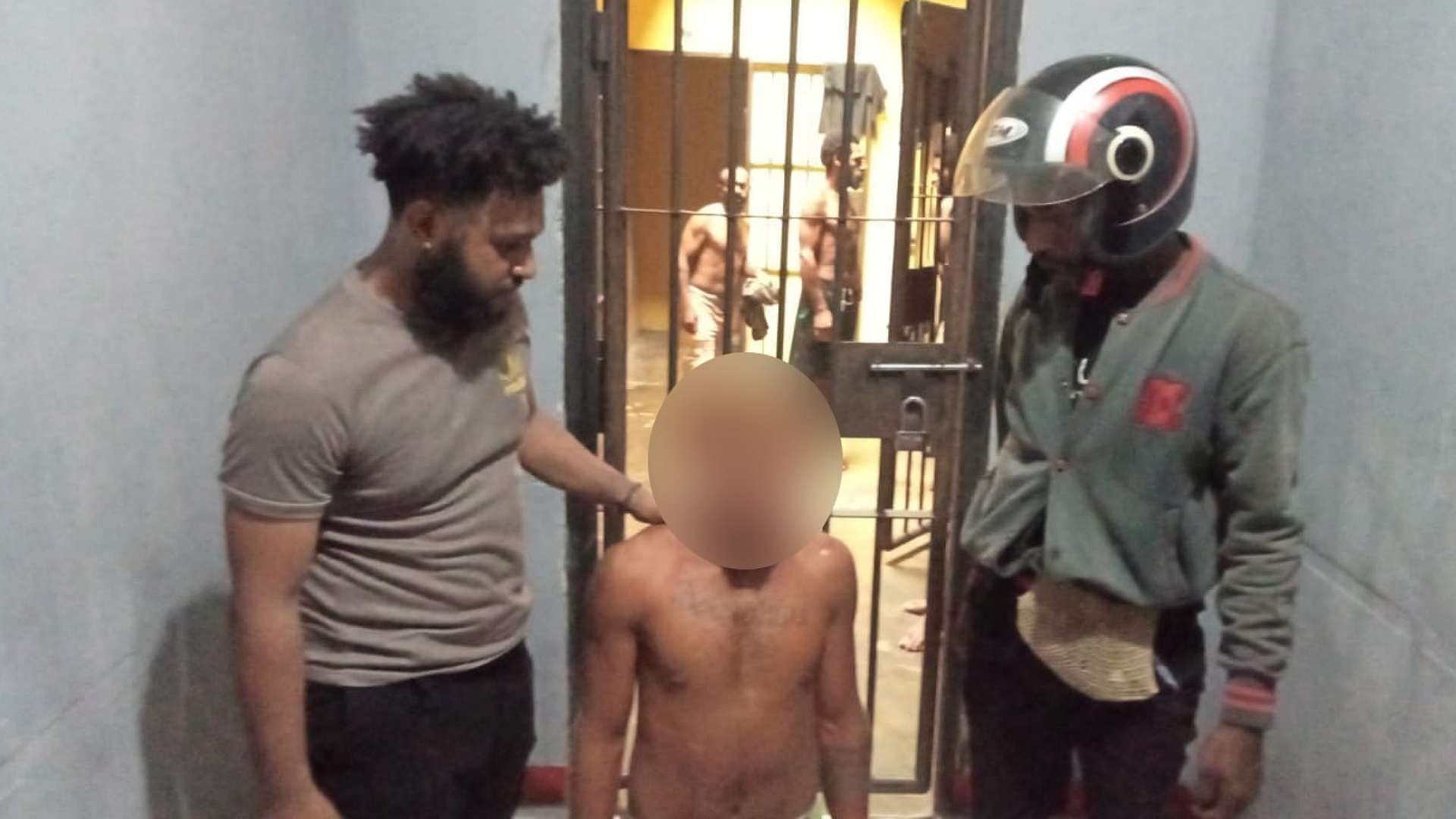 Polres Mappi menangkap AB, pelaku pembunuhan tukang ojek di Jalan Wogi. Foto: Humas Polda Papua