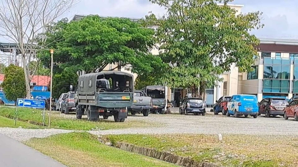 dua-prajurit-tni-korban-kontak-tembak-kkb-berhasil-dievakuasi-ke-mimika