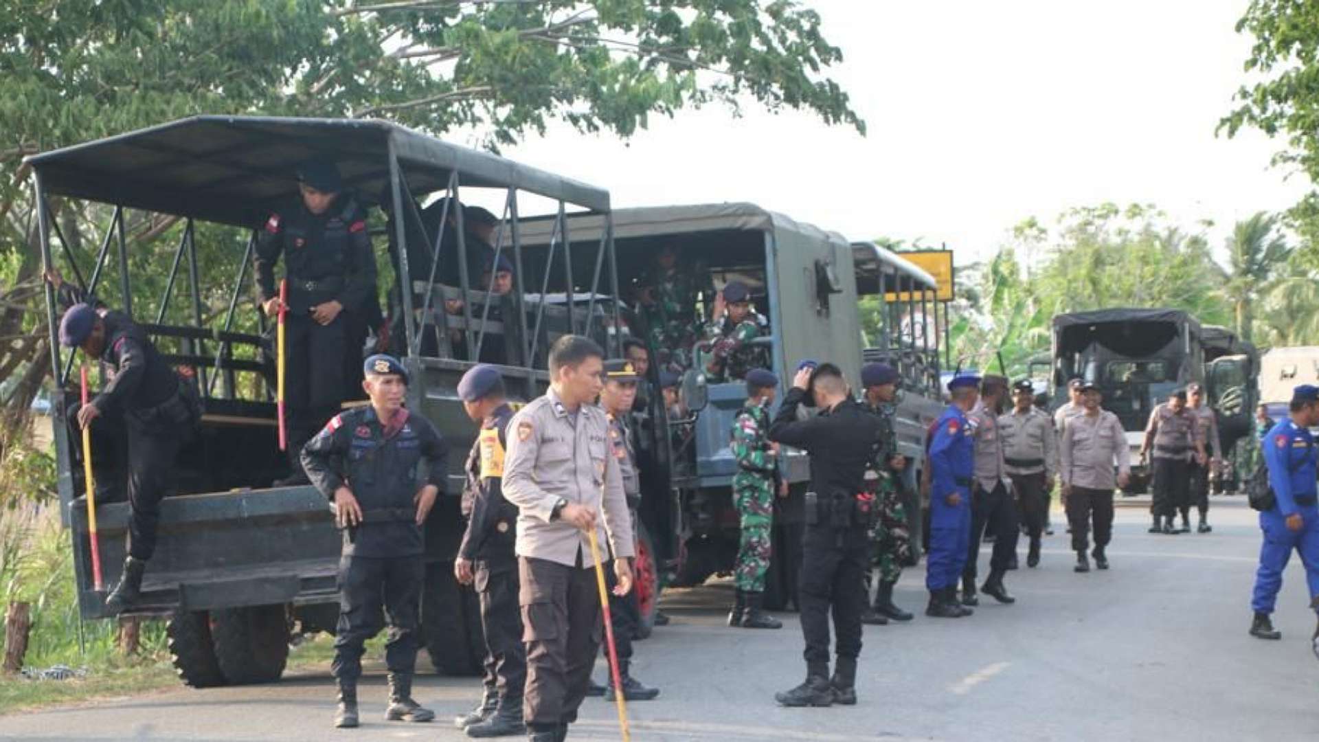 tni-polri-di-merauke-razia-antisipasi-1-desember