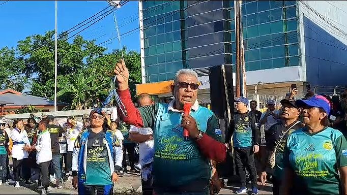 warga-antusias-ada-car-free-day-di-timika