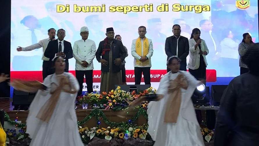 natal-bersama-pemkab-mimika-pj-sekda-kita-salah-satu-kabupaten-toleran-di-indonesia