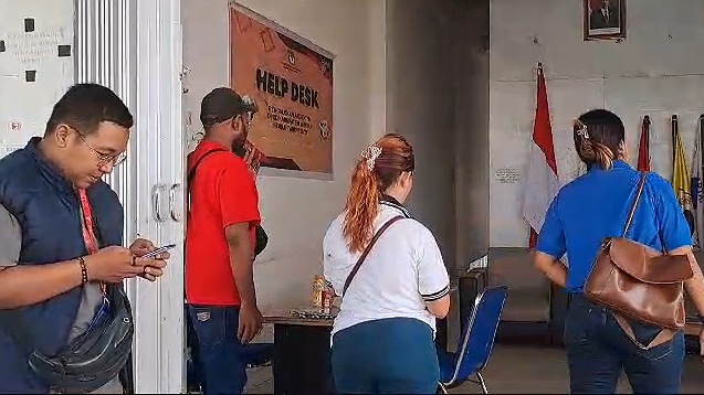 wartawan-dilarang-liput-proses-pelipatan-surat-suara-di-kpu-mimika