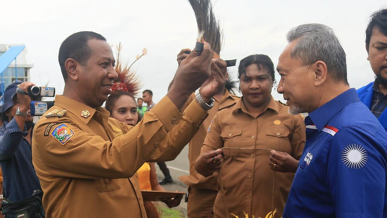 zulkifli-hasan-bakal-bawa-soal-gangguan-internet-di-papua-ke-menteri-kominfo