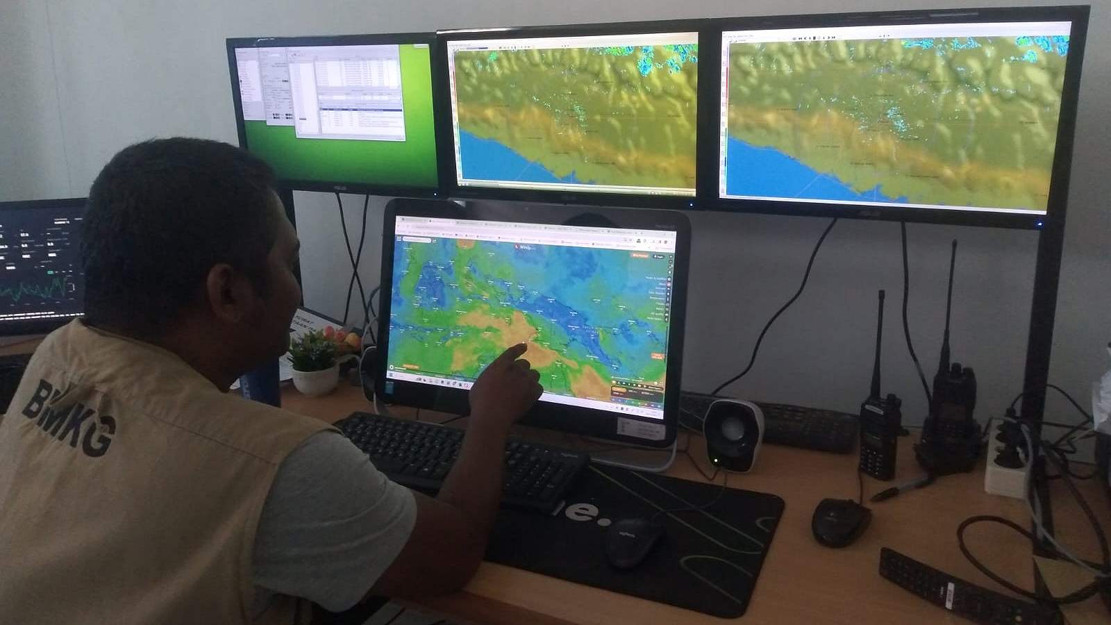 timika-panas-bmkg-beri-penjelasan