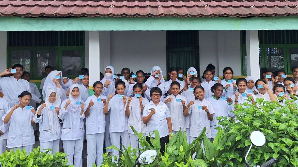 disdukcapil-mimika-dukung-kpu-beri-pelayanan-ktp-el-bagi-pemilih-pemula