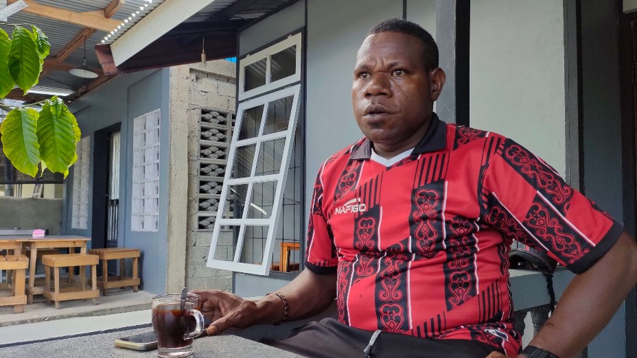 curhat-marselus-dari-honor-sampai-beratnya-tugas-kpps-di-pedalaman