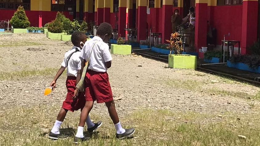 jeni-usmany-semua-sekolah-negeri-wajib-masuk-6-hari