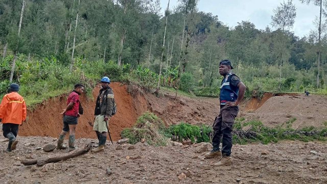 longsor-di-sugapa-4-orang-belum-ditemukan