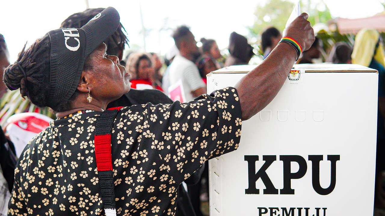 kapolres-pastikan-pencoblosan-di-daerah-rawan-mimika-aman