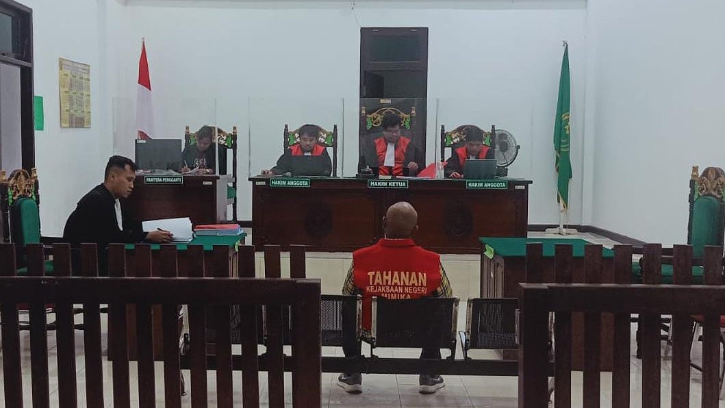 oknum-guru-terdakwa-persetubuhan-anak-divonis-18-tahun-penjara