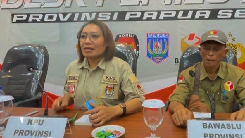 ketua-kpps-robek-surat-suara-satu-tps-di-asmat-pemungutan-suara-ulang