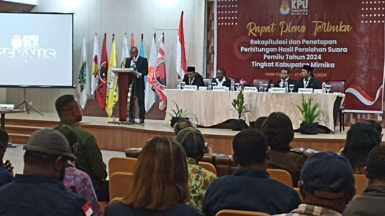 rapat-pleno-kpu-kabupaten-dibuka-baru-12-ppd-selesai-rekapitulasi