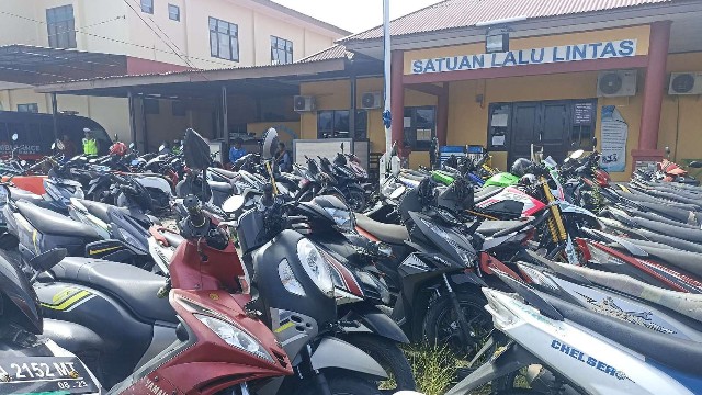 polisi-tahan-15-motor-balap-liar-saat-ramadan-di-timika