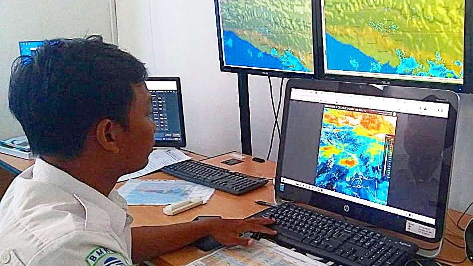 Forecaster BMKG Kabupaten Mimika, Marsa Reza. Foto: Martha/ Papua60detik